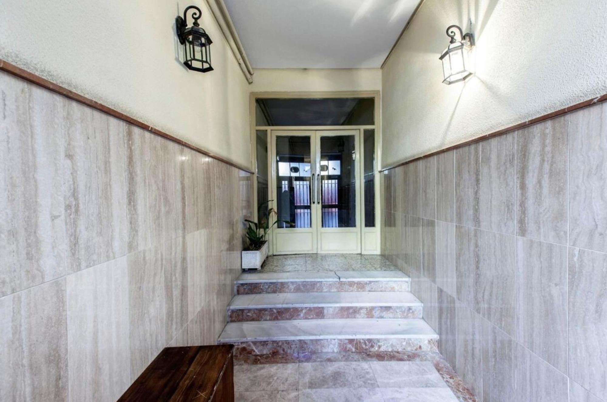 Apartamentos Day Madrid Ildefonso Centro Gran Via Sol Malasana Buitenkant foto