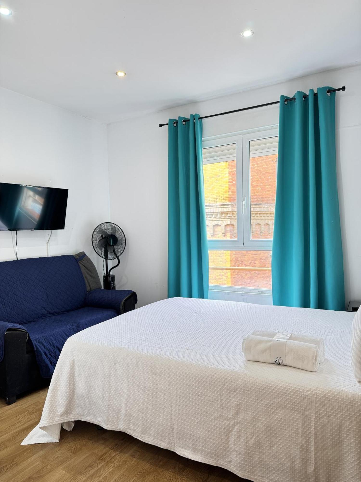 Apartamentos Day Madrid Ildefonso Centro Gran Via Sol Malasana Buitenkant foto